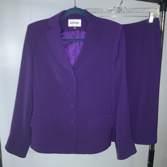 Kasper purple 2 pc skirt suit set  Sz 6 lined classic - Picture 1 of 11